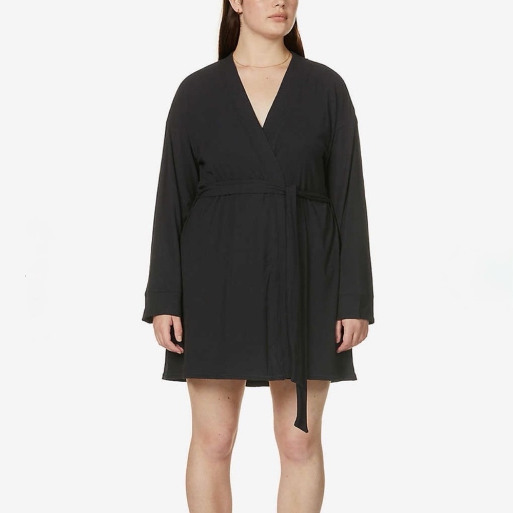 SKIMS Black Short Wrap Robe